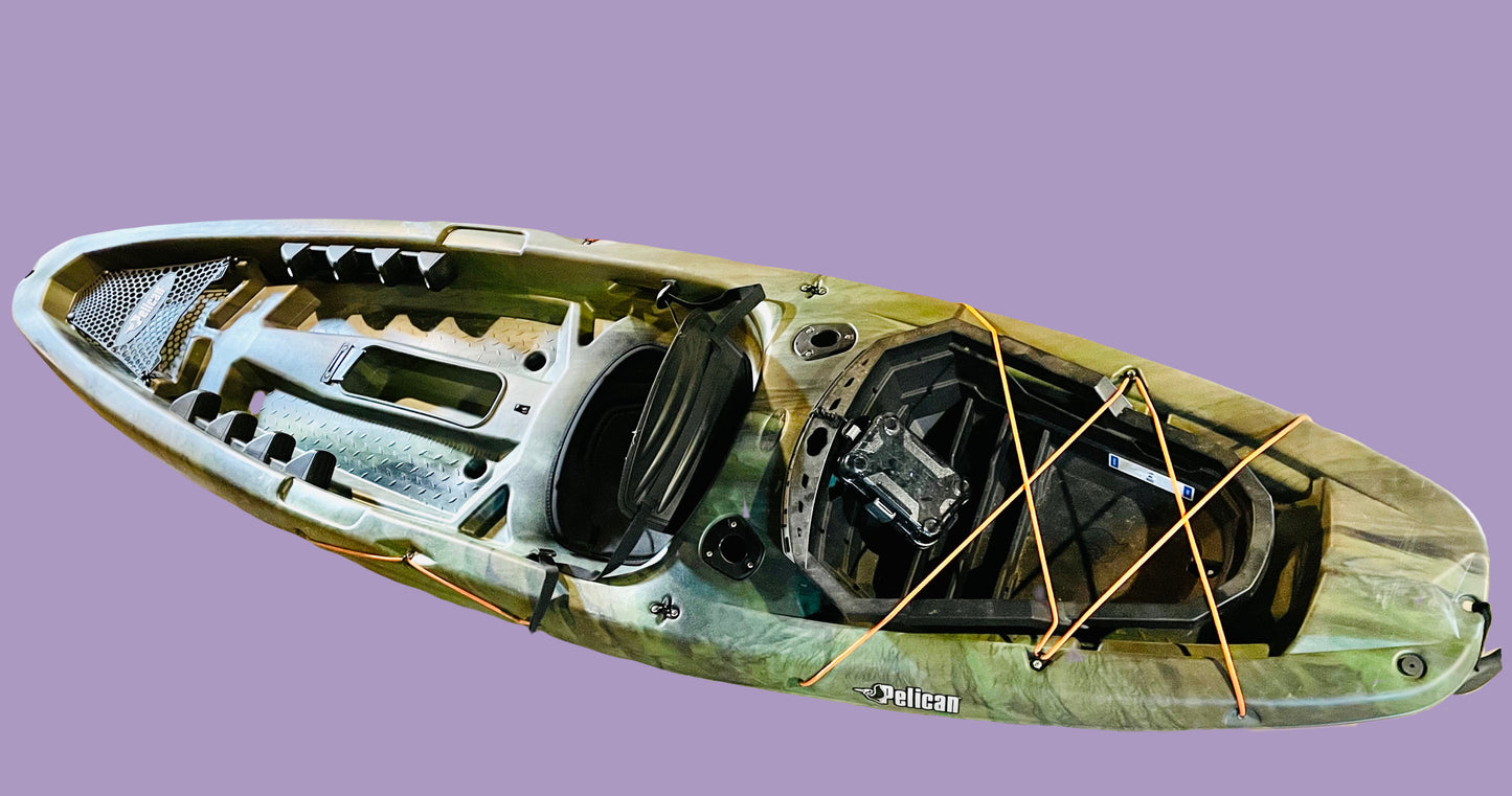 Pelican Castaway fishing kayak (local purchase only)